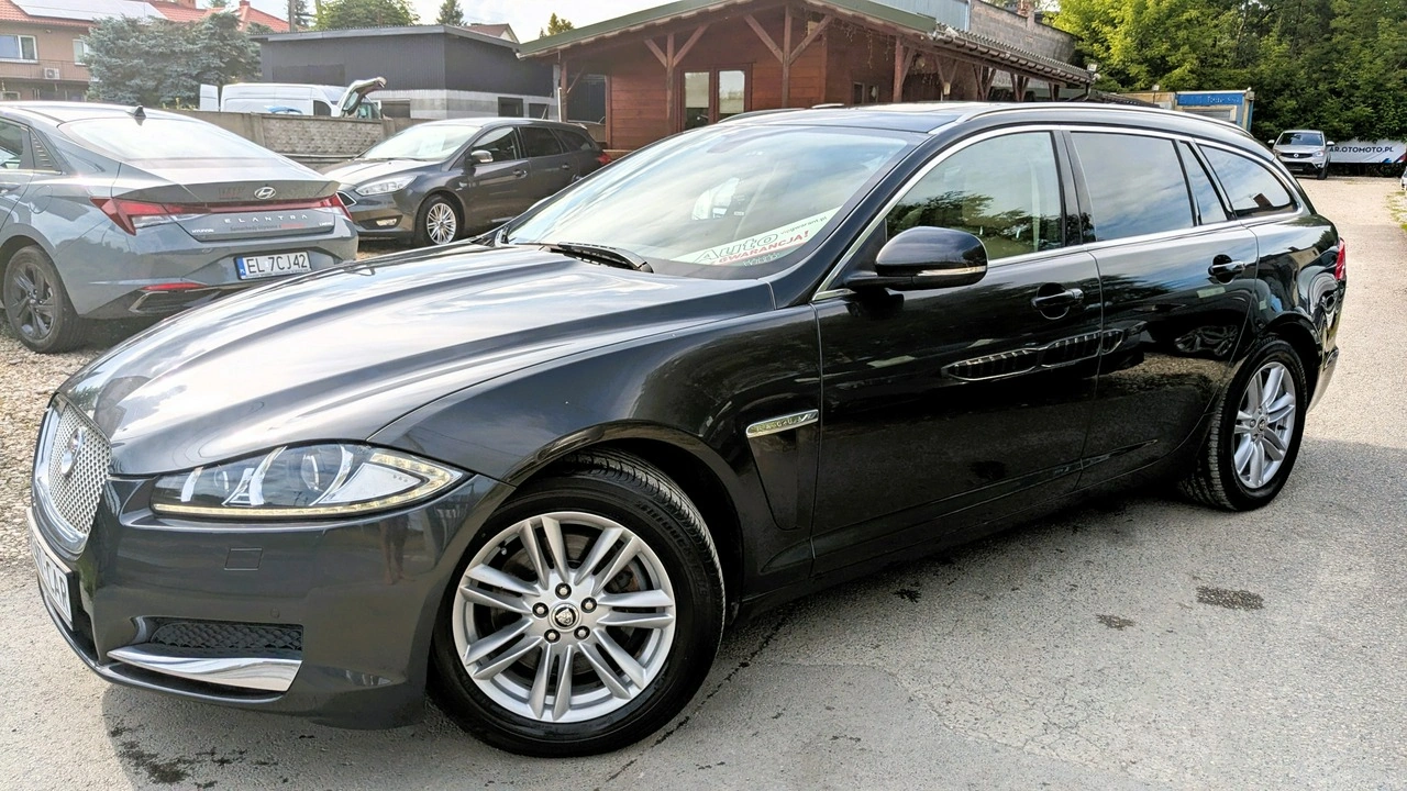 Jaguar XF - Zdjęcie 1