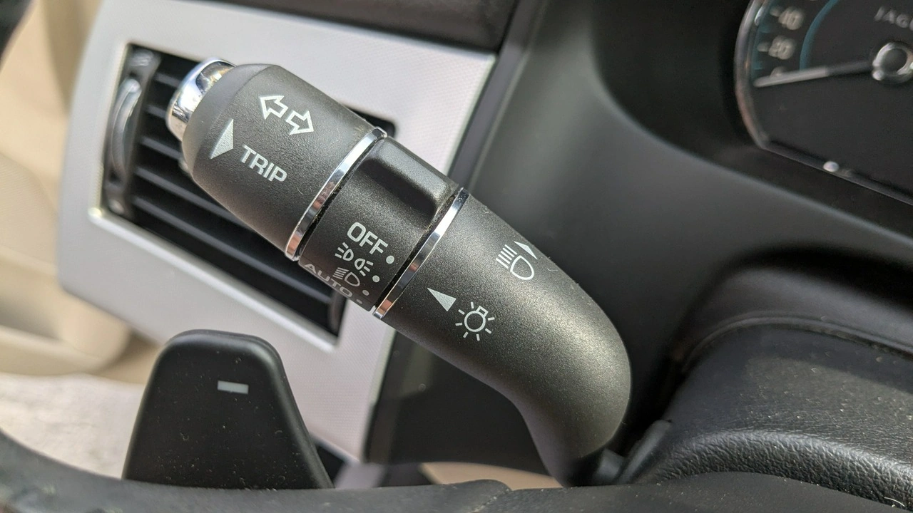 Jaguar XF - Zdjęcie 22