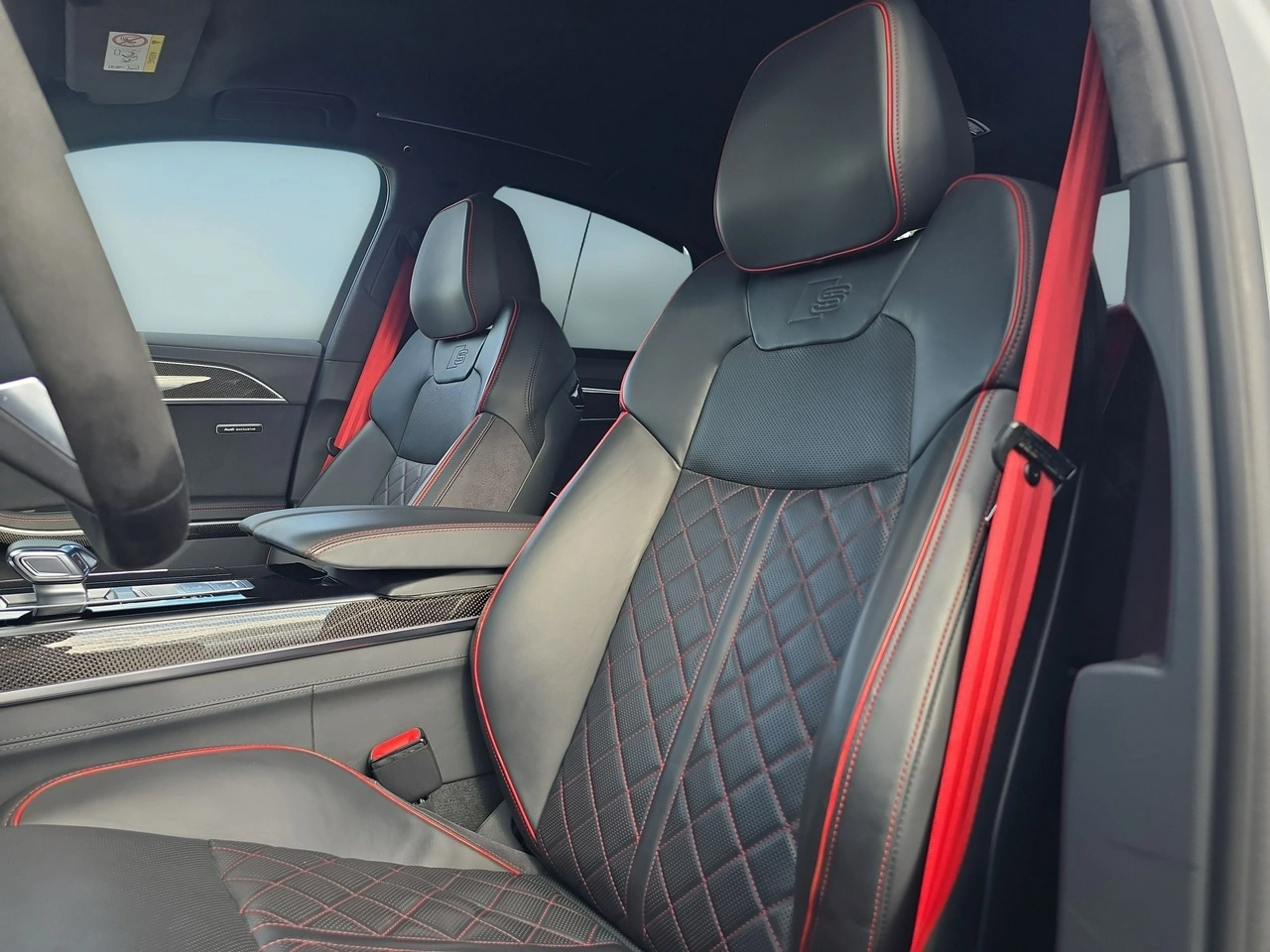 Audi S8 - Zdjęcie 19