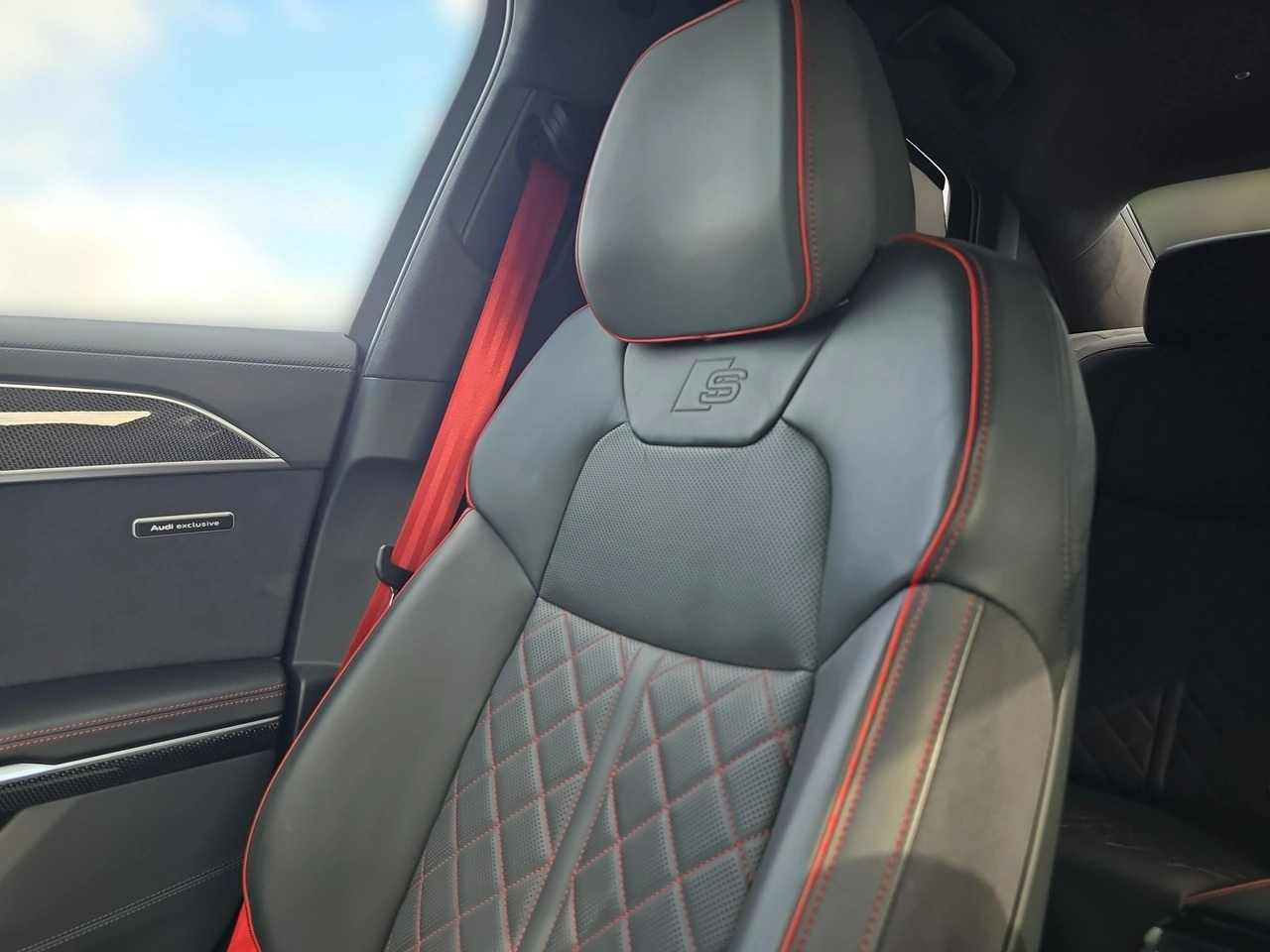 Audi S8 - Zdjęcie 23