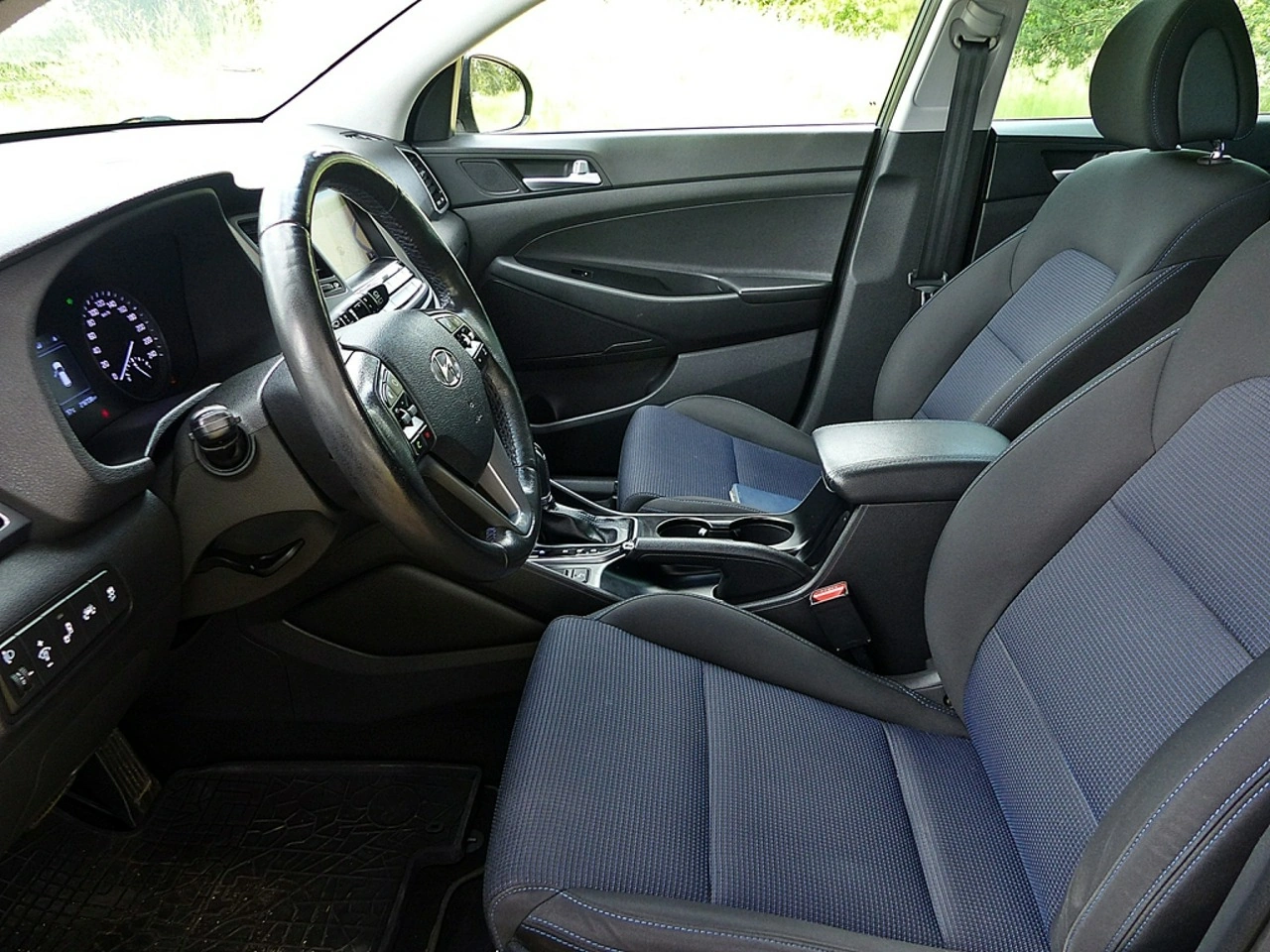 Hyundai Tucson - Zdjęcie 18