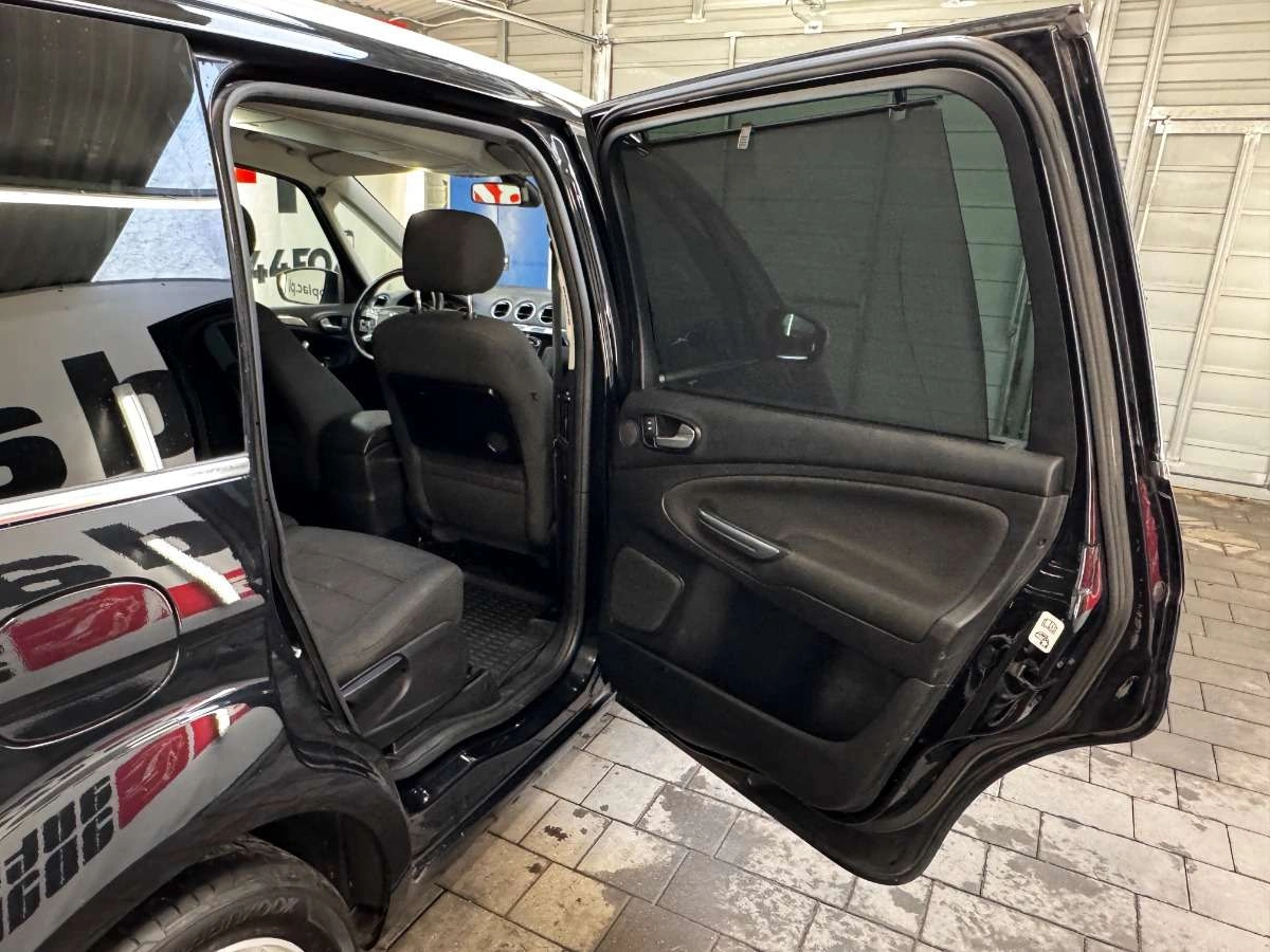 Ford Galaxy - Zdjęcie 33