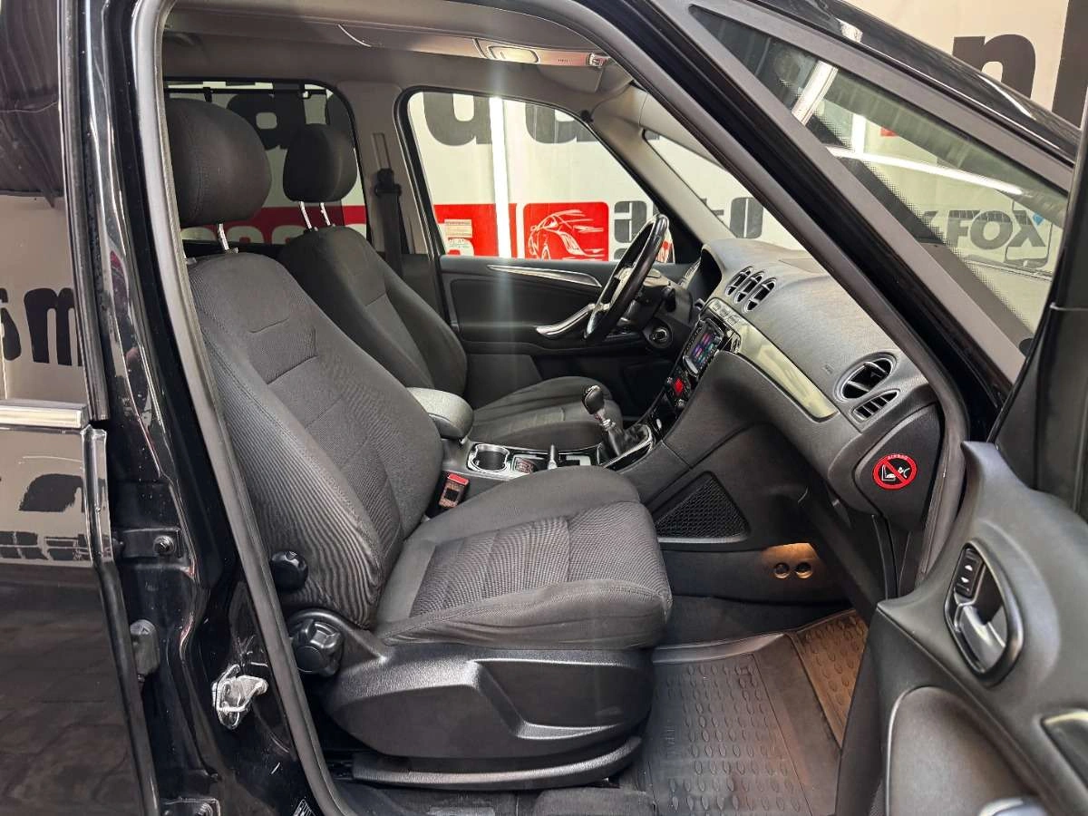 Ford Galaxy - Zdjęcie 36