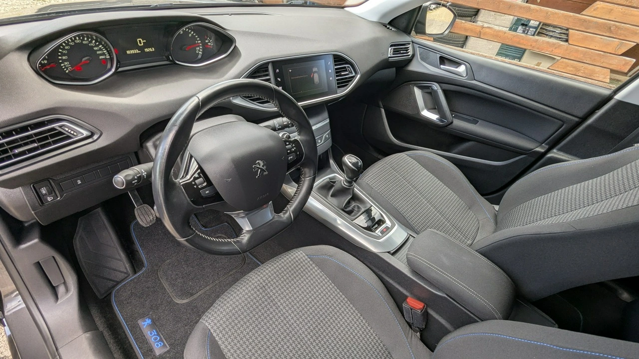 Peugeot 308 SW - Zdjęcie 19