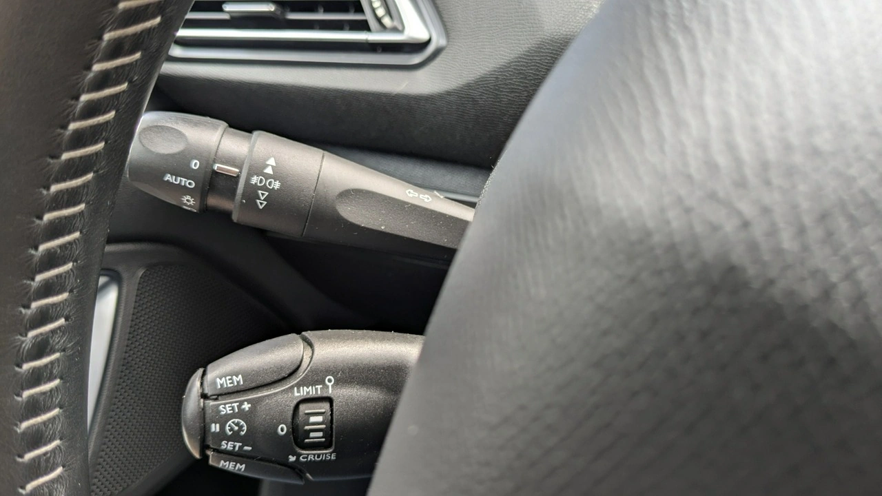 Peugeot 308 SW - Zdjęcie 35