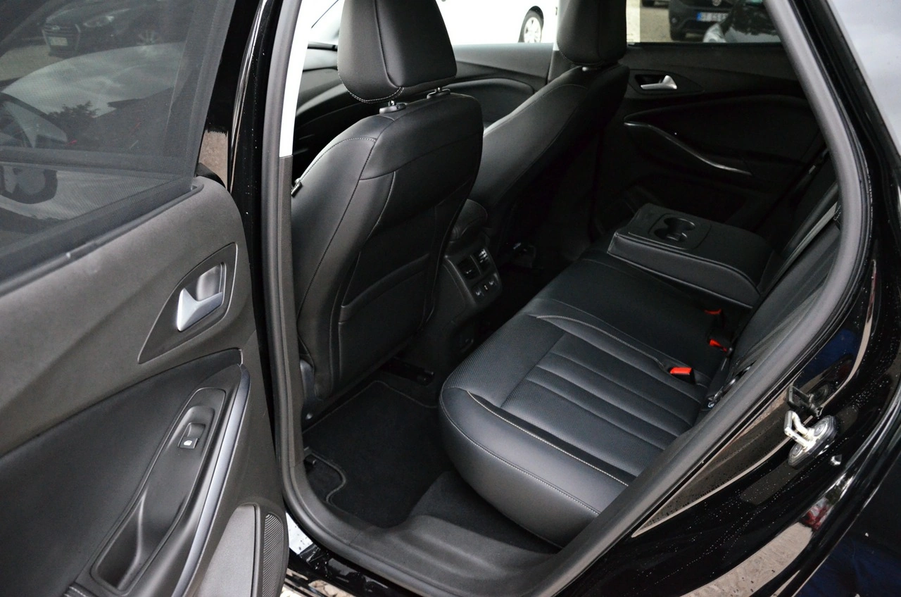 Opel Grandland X - Zdjęcie 30