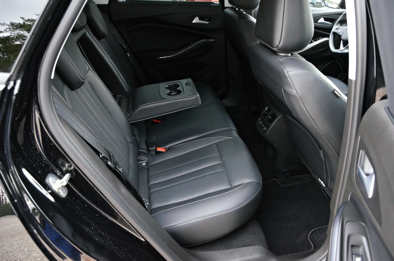 Opel Grandland X - Zdjęcie 33