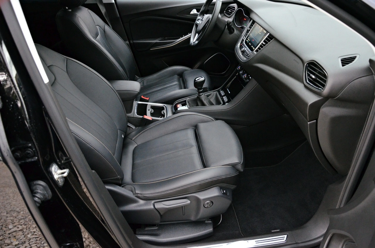 Opel Grandland X - Zdjęcie 35