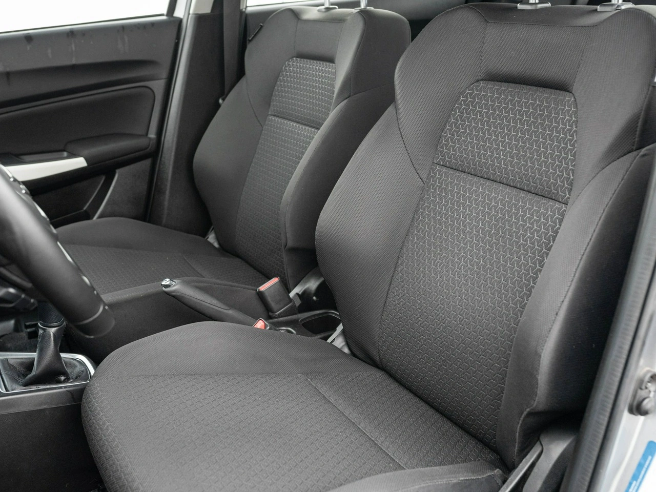 Suzuki Swift - Zdjęcie 10