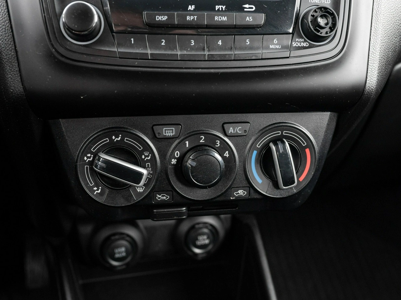 Suzuki Swift - Zdjęcie 14