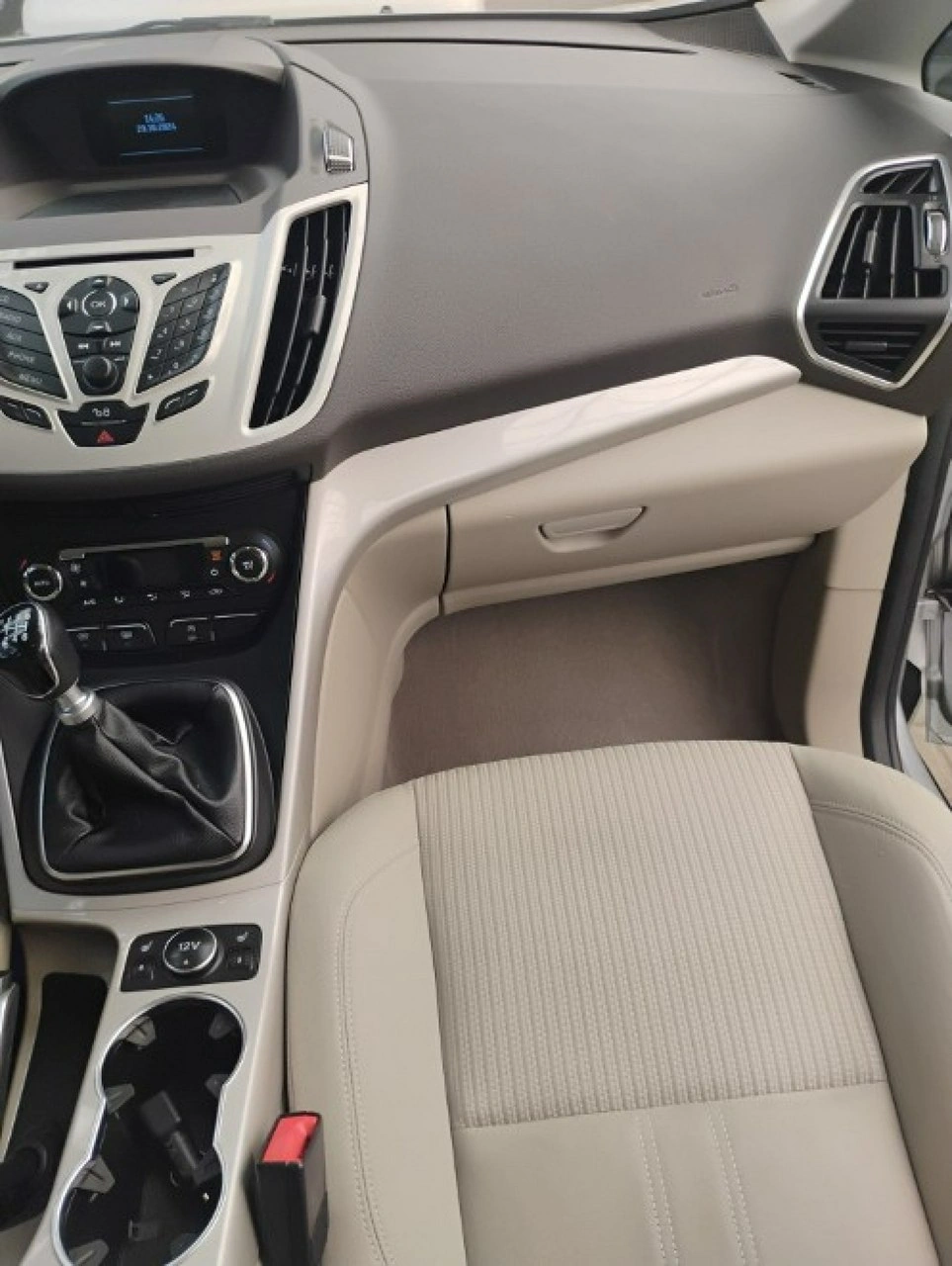 Ford C-MAX - Zdjęcie 9