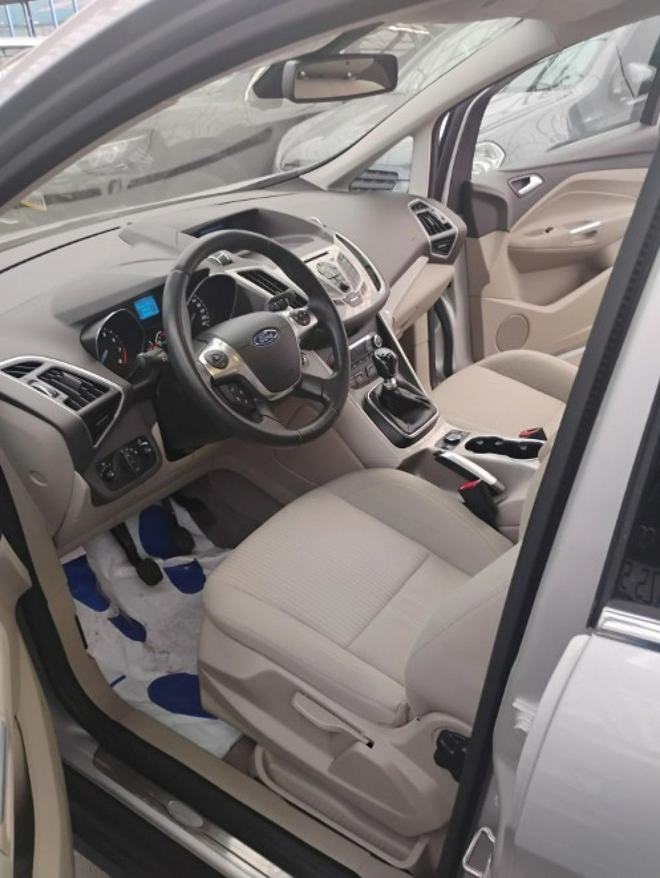 Ford C-MAX - Zdjęcie 10