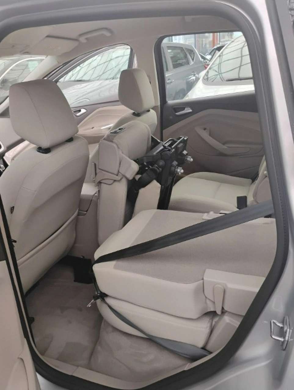 Ford C-MAX - Zdjęcie 16