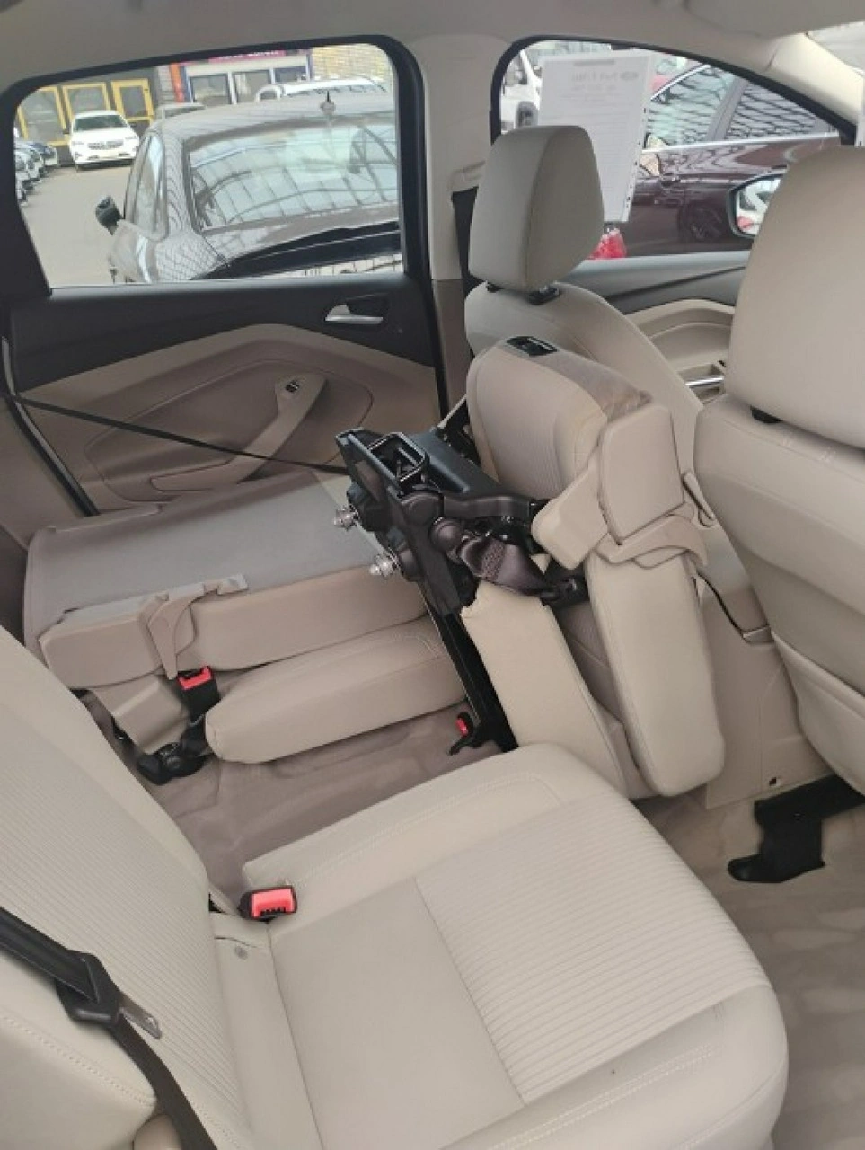 Ford C-MAX - Zdjęcie 13