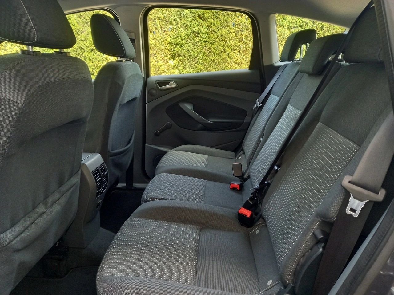Ford C-MAX - Zdjęcie 24