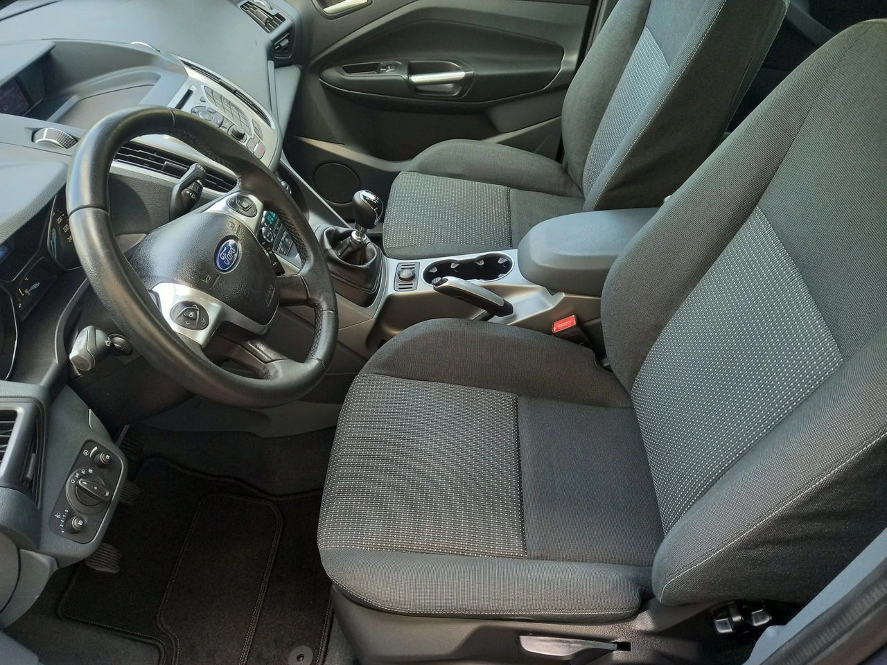 Ford C-MAX - Zdjęcie 27
