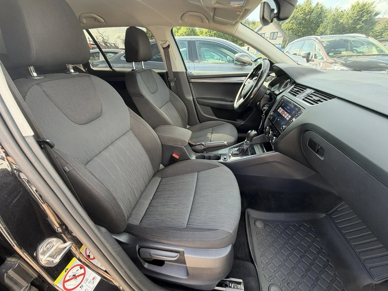 Skoda Octavia - Zdjęcie 10