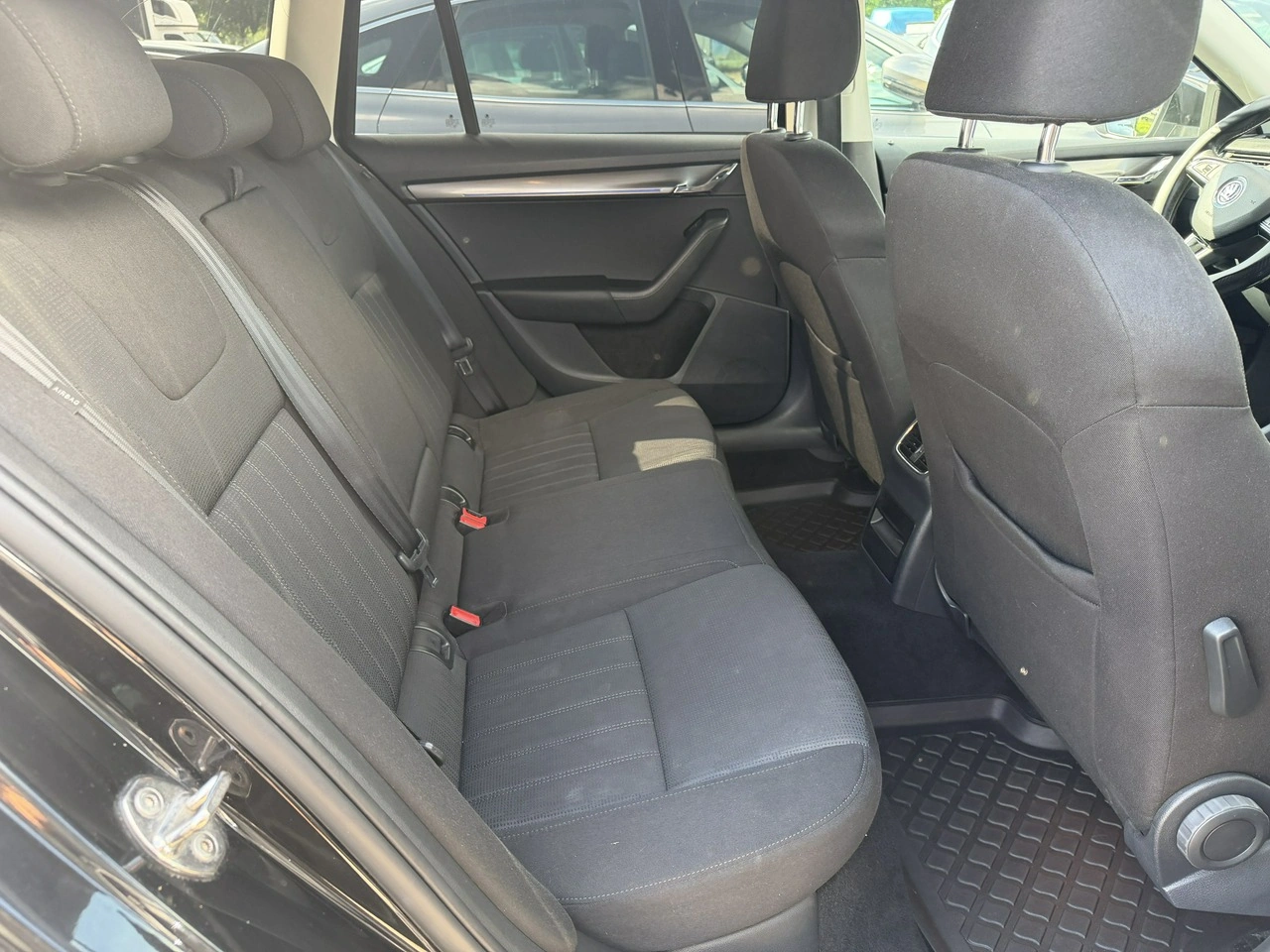 Skoda Octavia - Zdjęcie 12