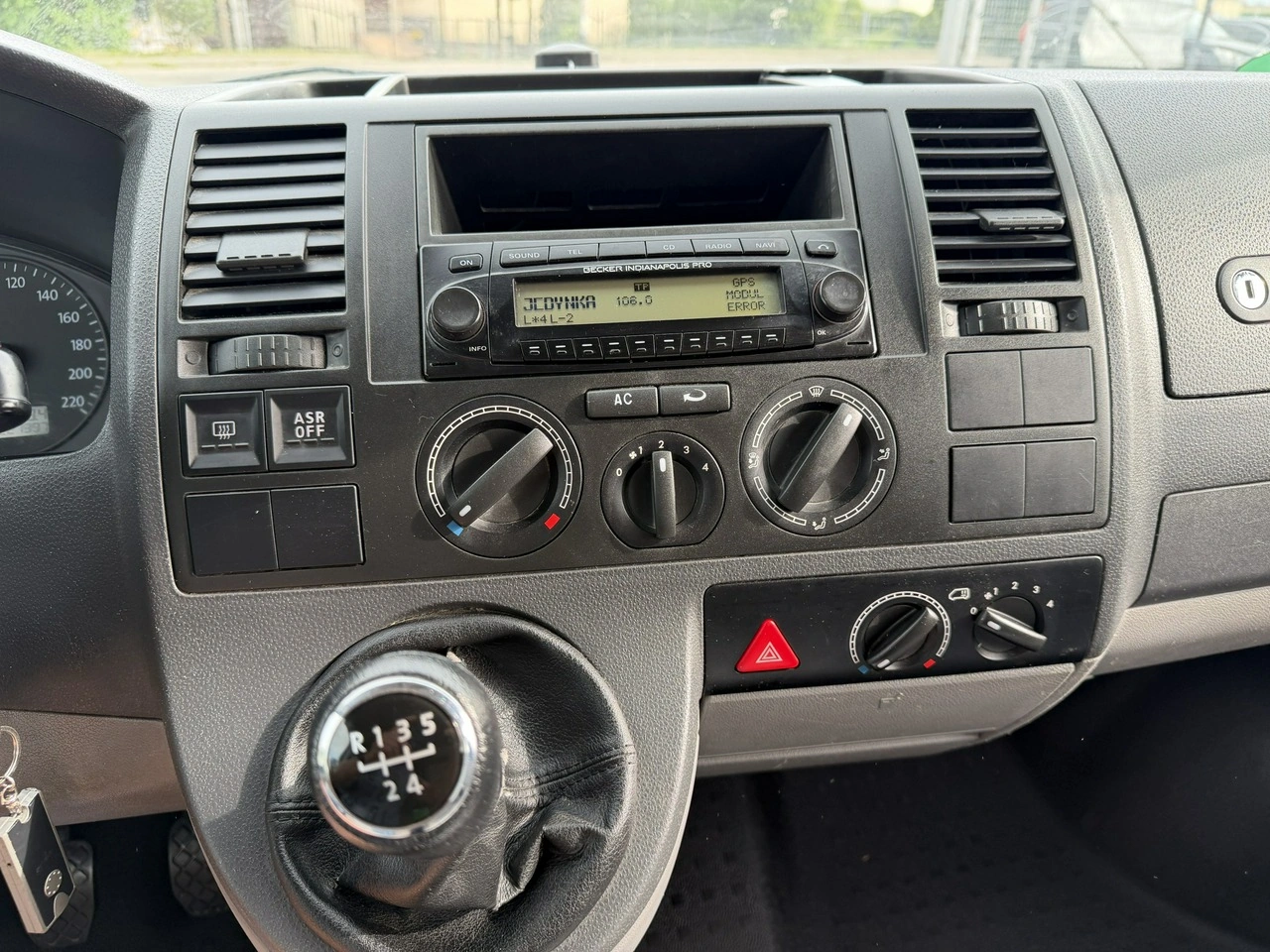 Volkswagen T5 - Zdjęcie 9