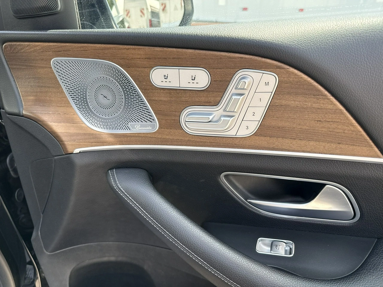Mercedes GLE 300 - Zdjęcie 20