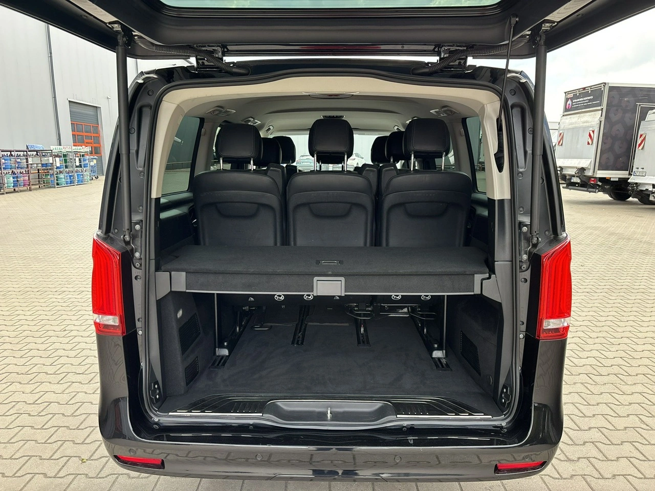 Mercedes V 220 - Zdjęcie 14