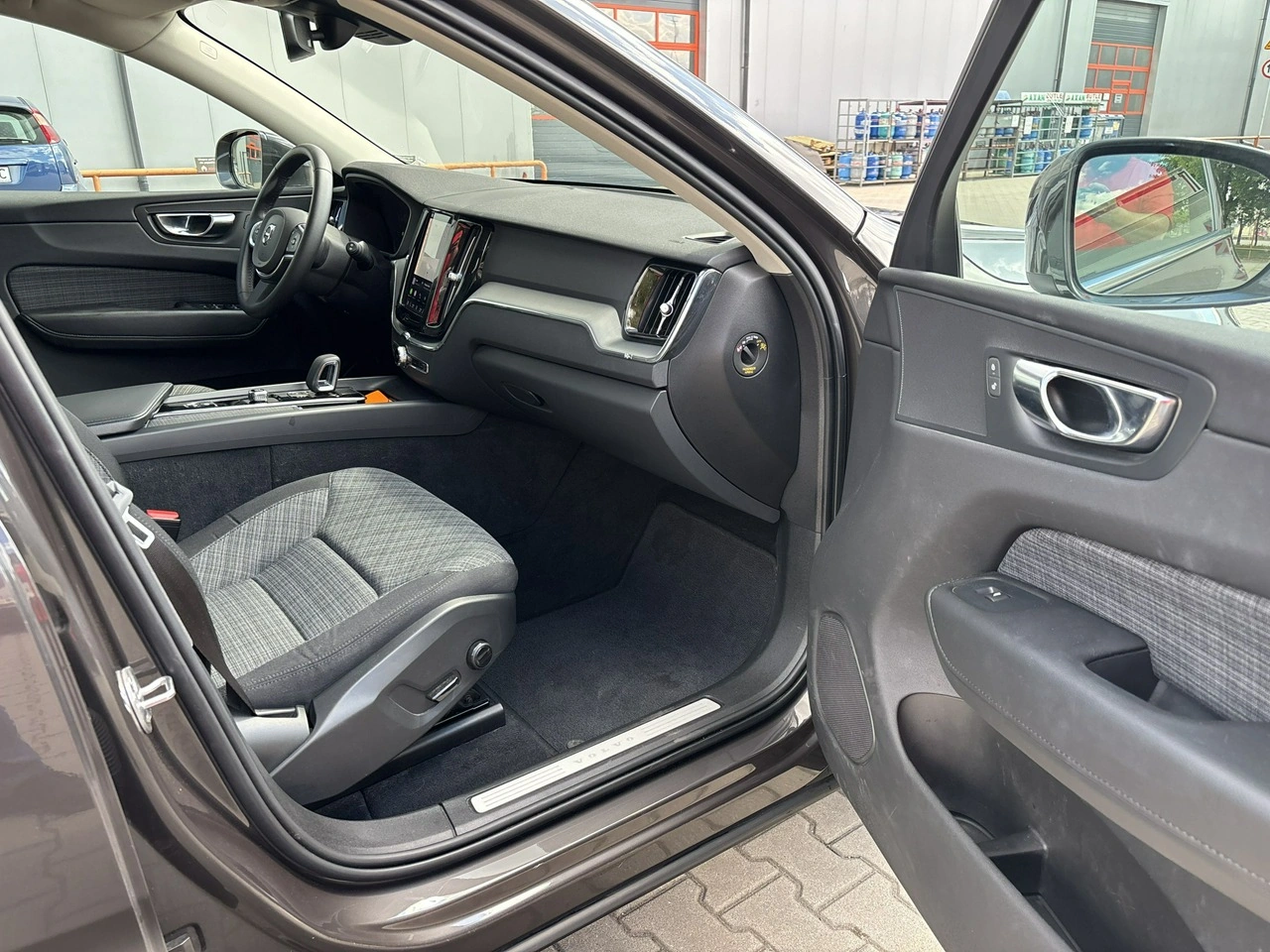 Volvo XC 60 - Zdjęcie 17