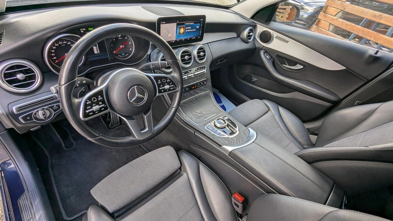Mercedes C 300 - Zdjęcie 15
