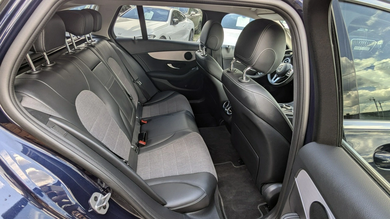 Mercedes C 300 - Zdjęcie 17