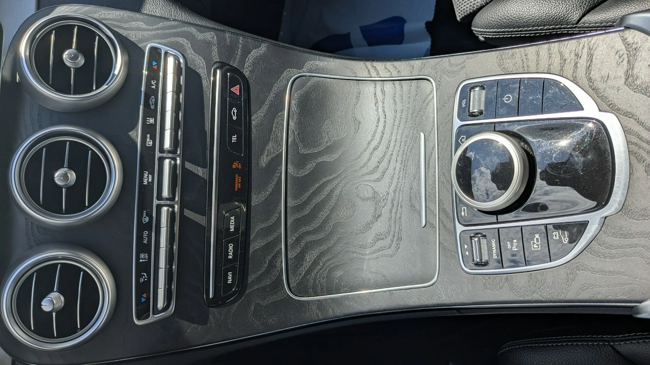 Mercedes C 300 - Zdjęcie 29