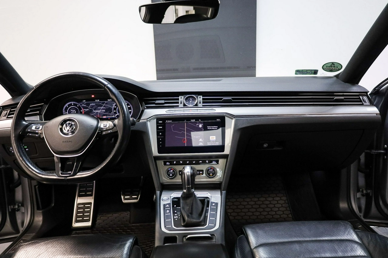 Volkswagen Passat - Zdjęcie 13