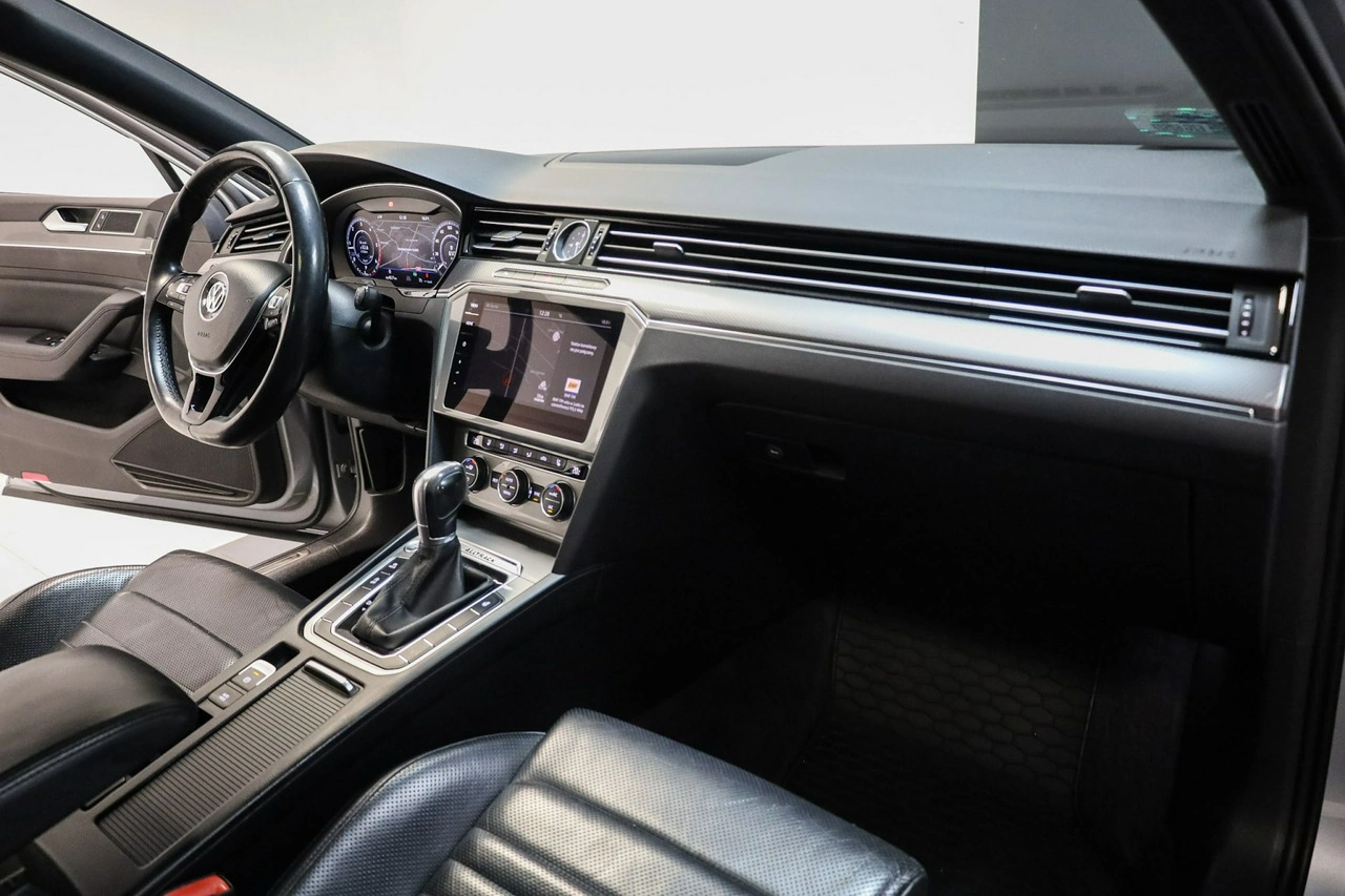 Volkswagen Passat - Zdjęcie 23