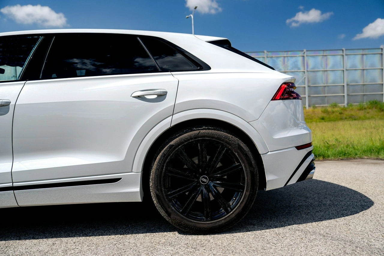Audi SQ8 - Zdjęcie 11