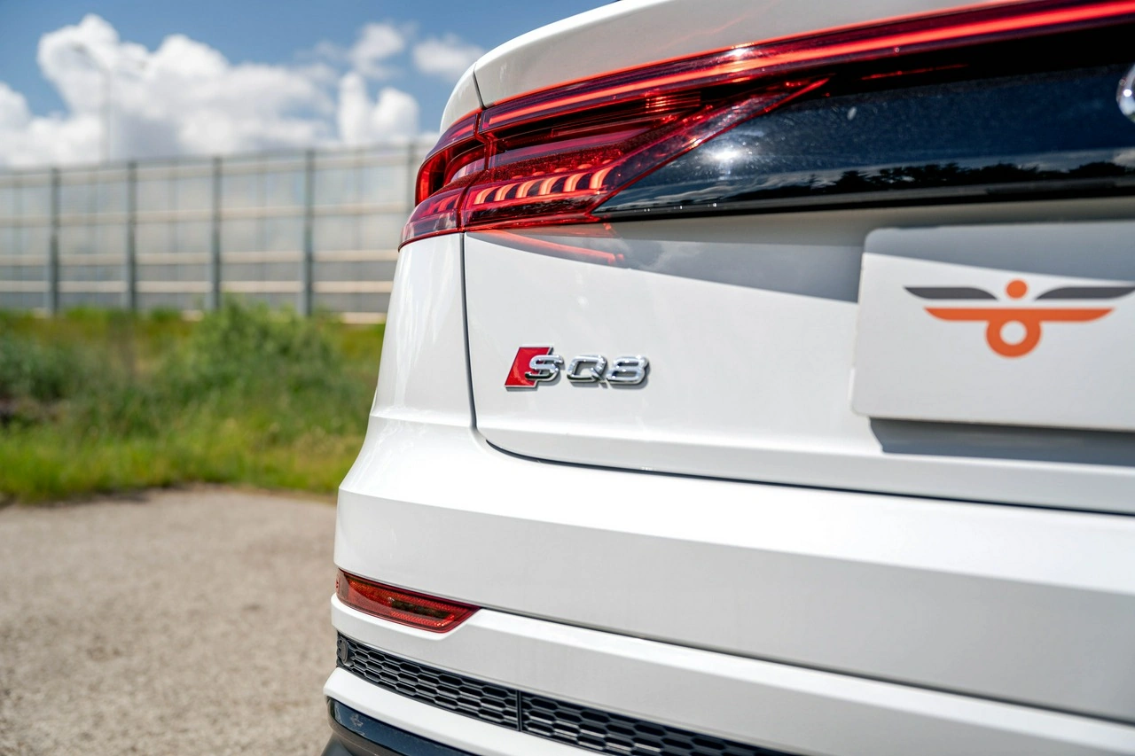 Audi SQ8 - Zdjęcie 13