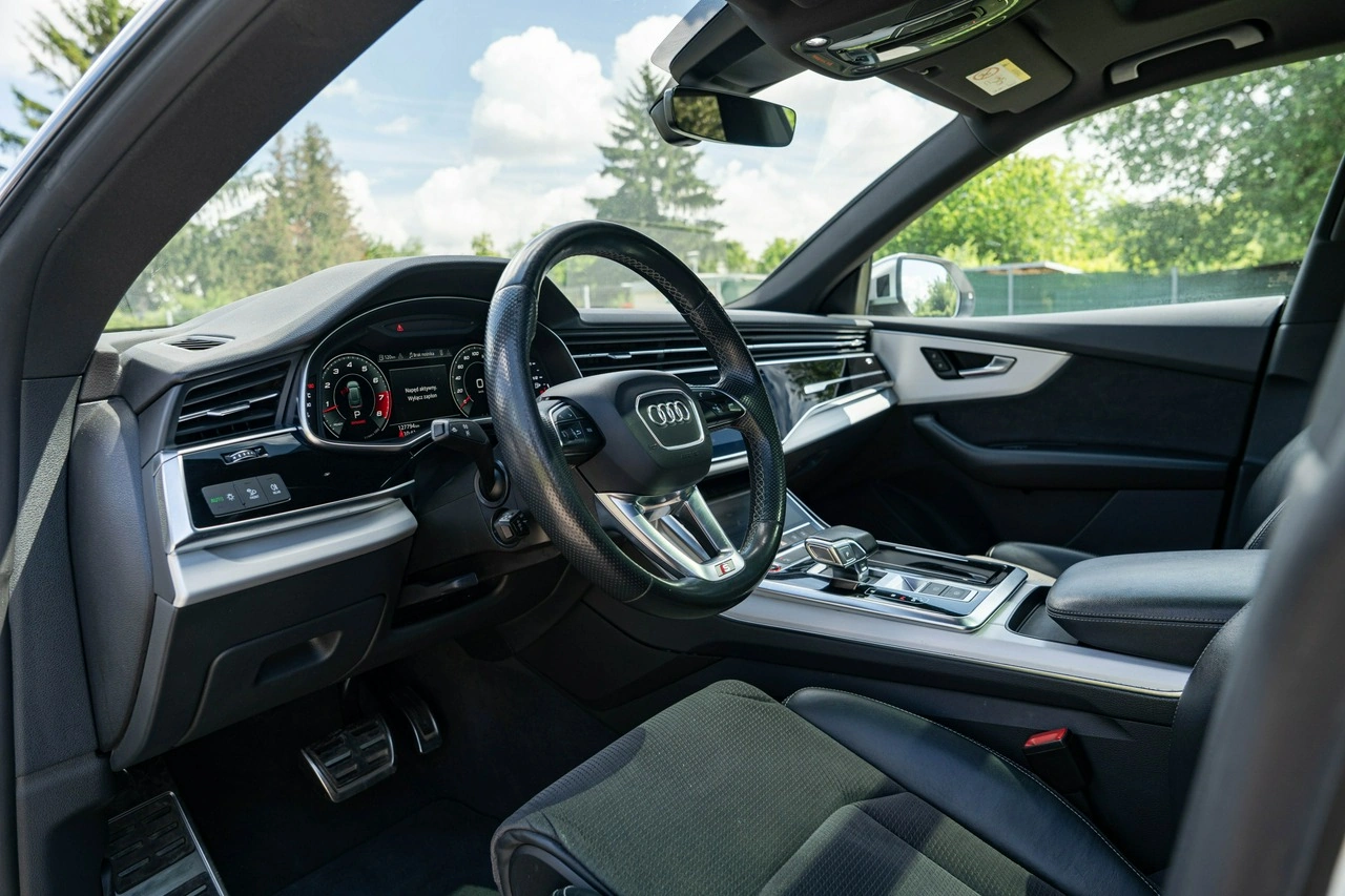 Audi SQ8 - Zdjęcie 15