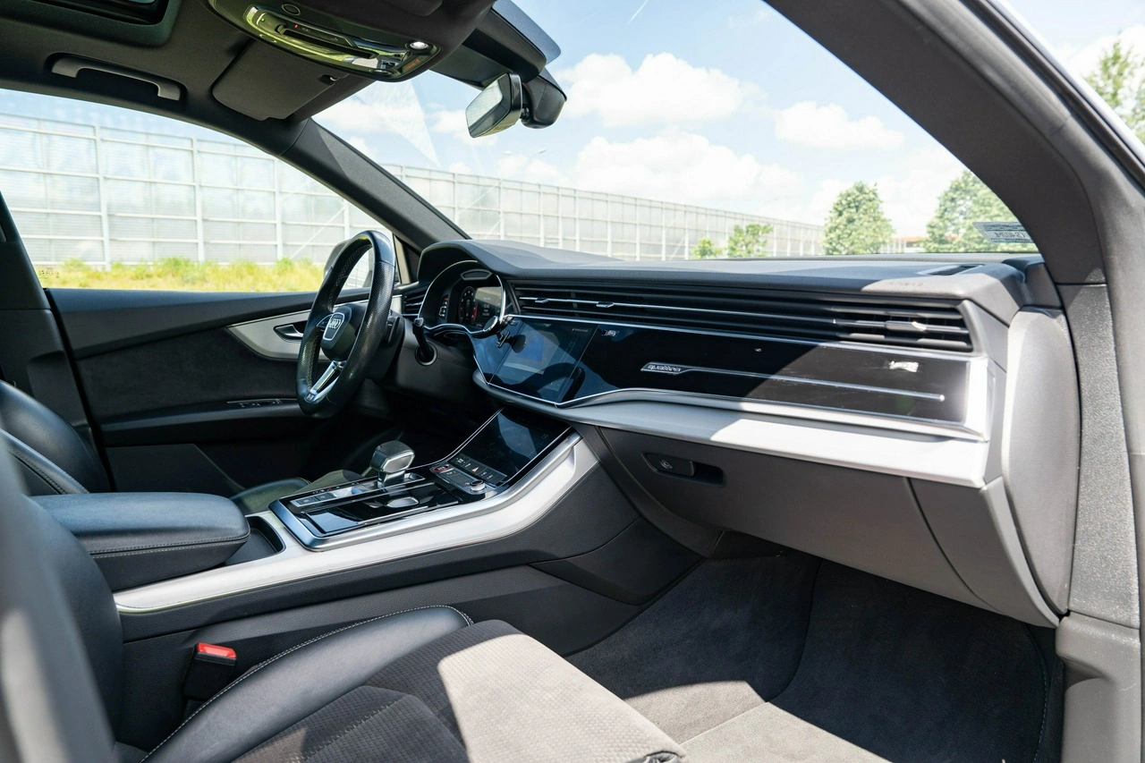 Audi SQ8 - Zdjęcie 20
