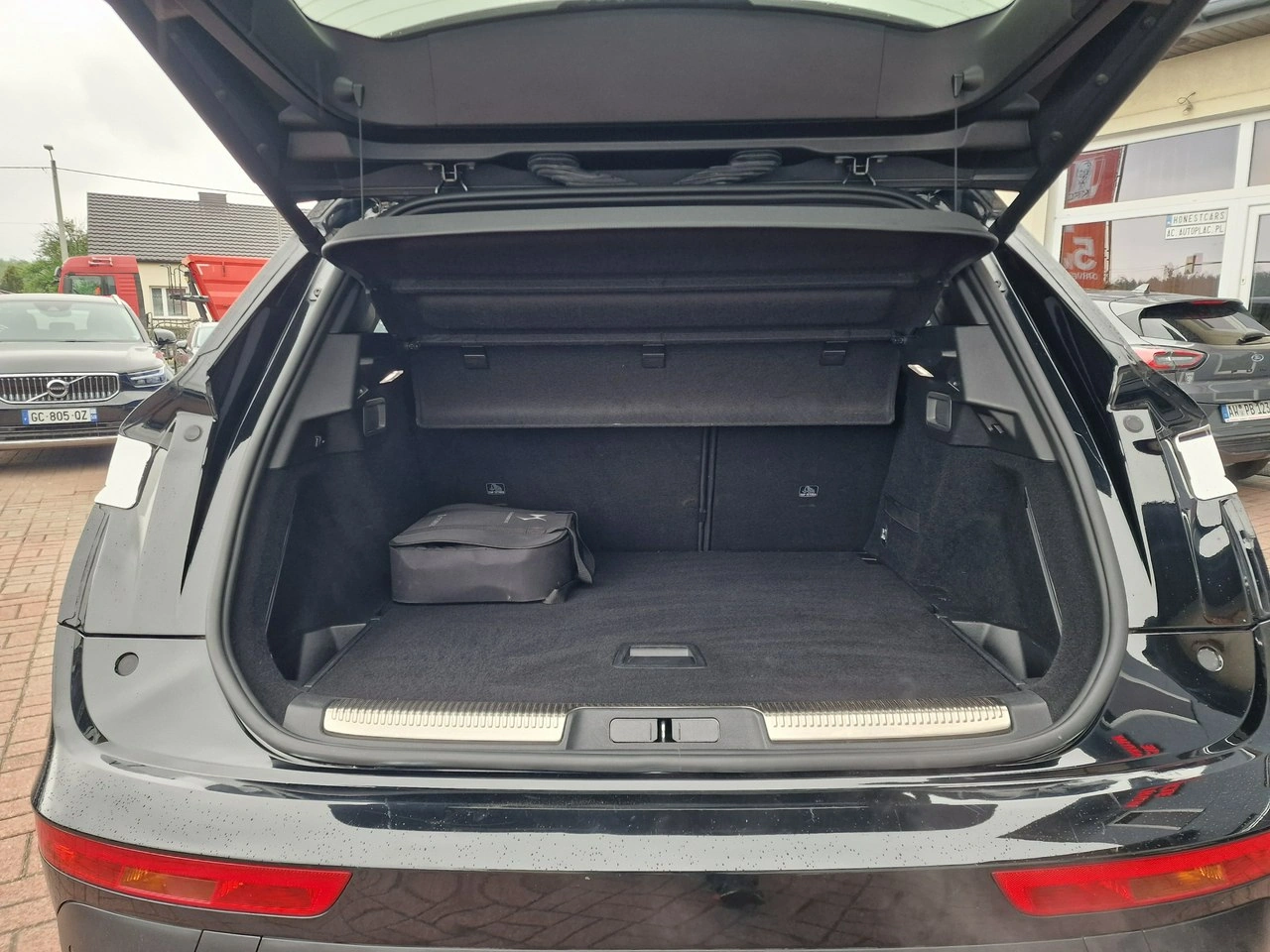 DS Automobiles DS 7 Crossback - Zdjęcie 21