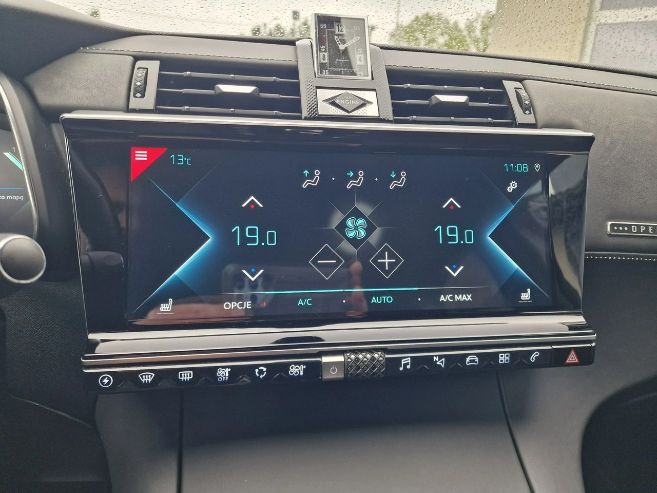 DS Automobiles DS 7 Crossback - Zdjęcie 30
