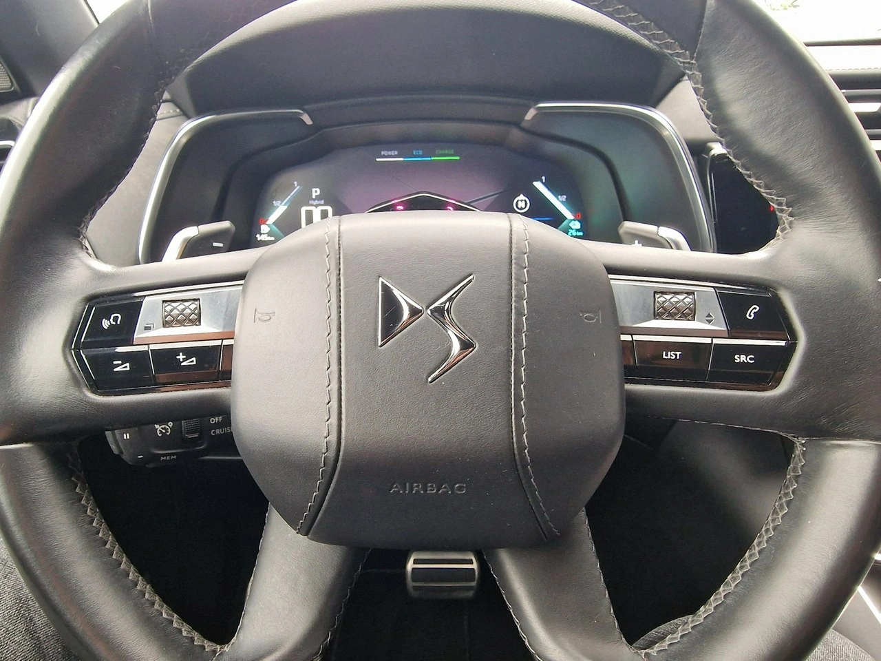 DS Automobiles DS 7 Crossback - Zdjęcie 33