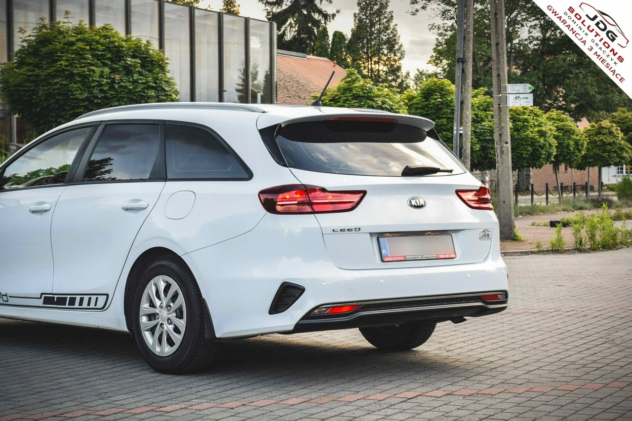 Kia Ceed - Zdjęcie 12