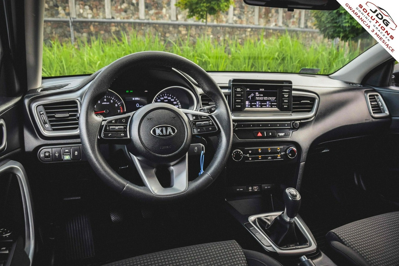Kia Ceed - Zdjęcie 18