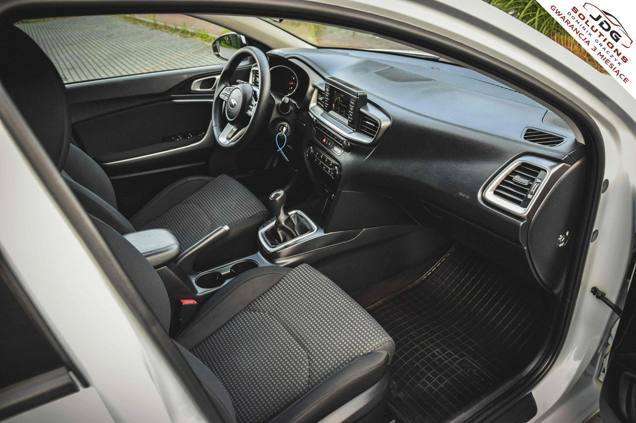 Kia Ceed - Zdjęcie 27