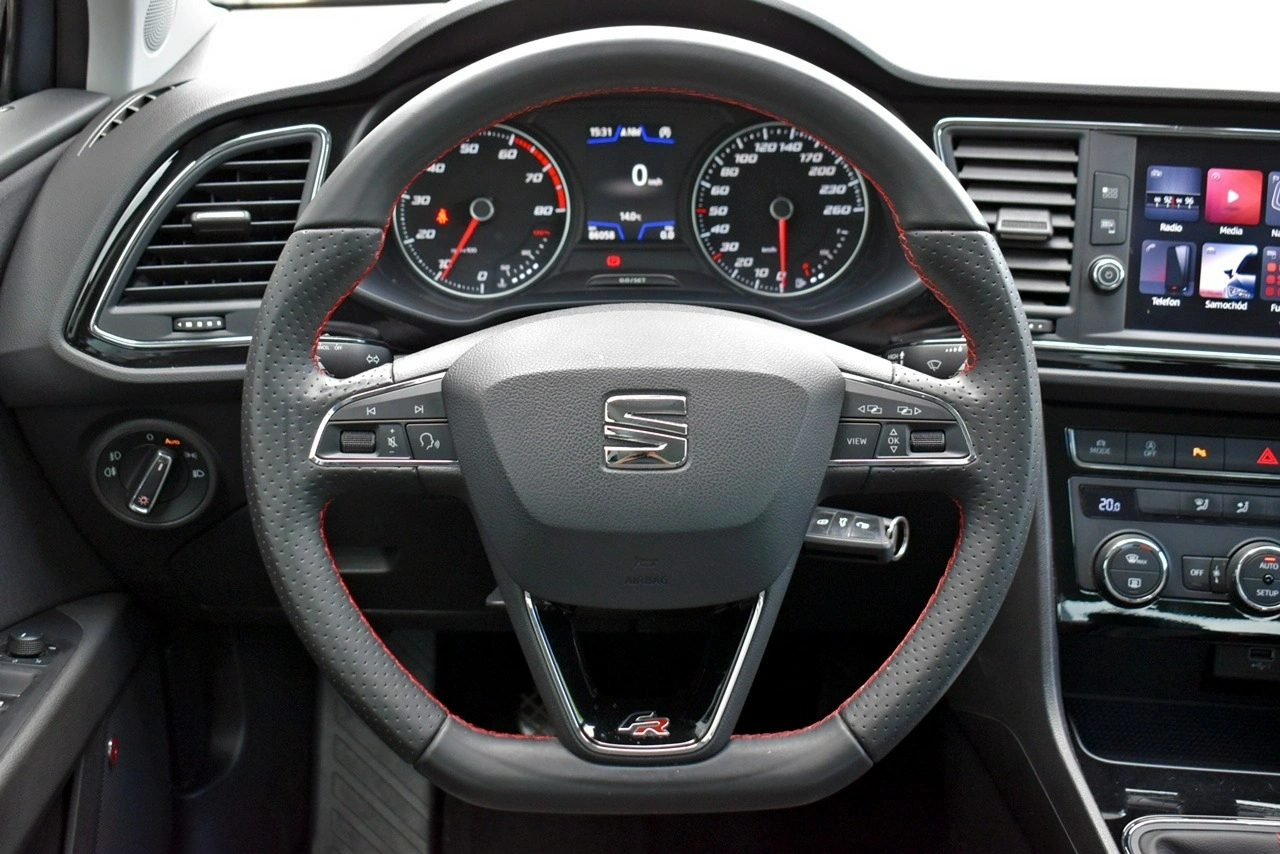 Seat Leon Sportstourer - Zdjęcie 15