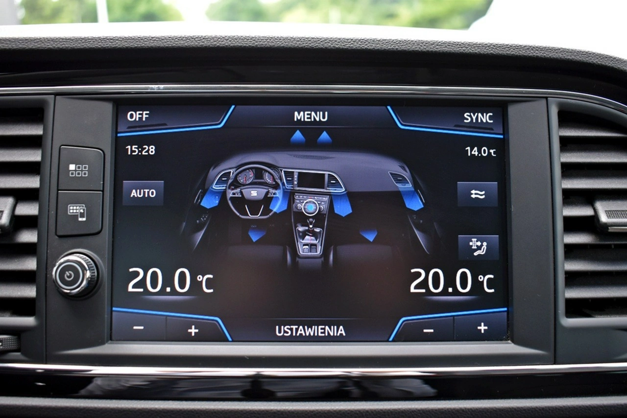 Seat Leon Sportstourer - Zdjęcie 24