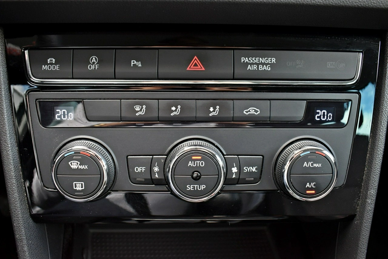 Seat Leon Sportstourer - Zdjęcie 25
