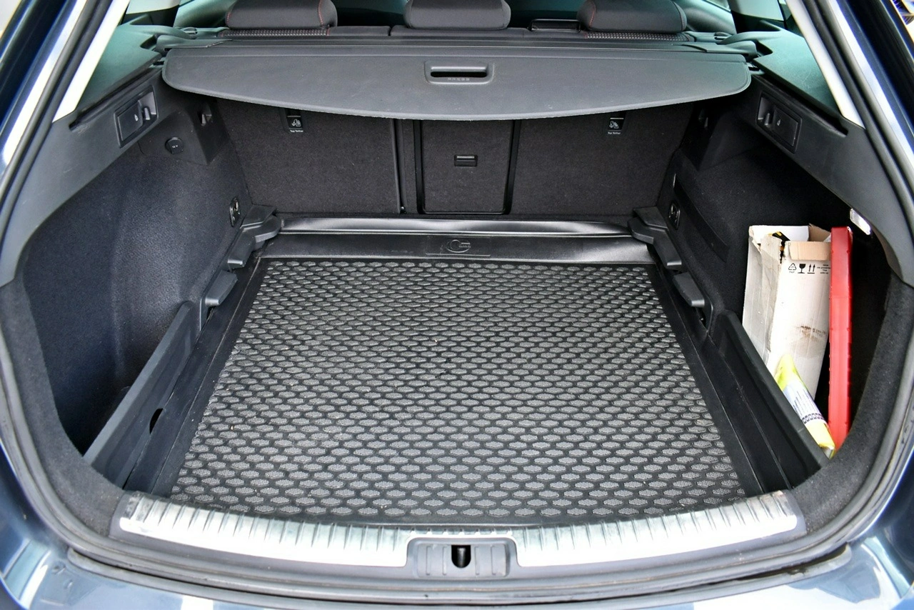 Seat Leon Sportstourer - Zdjęcie 26