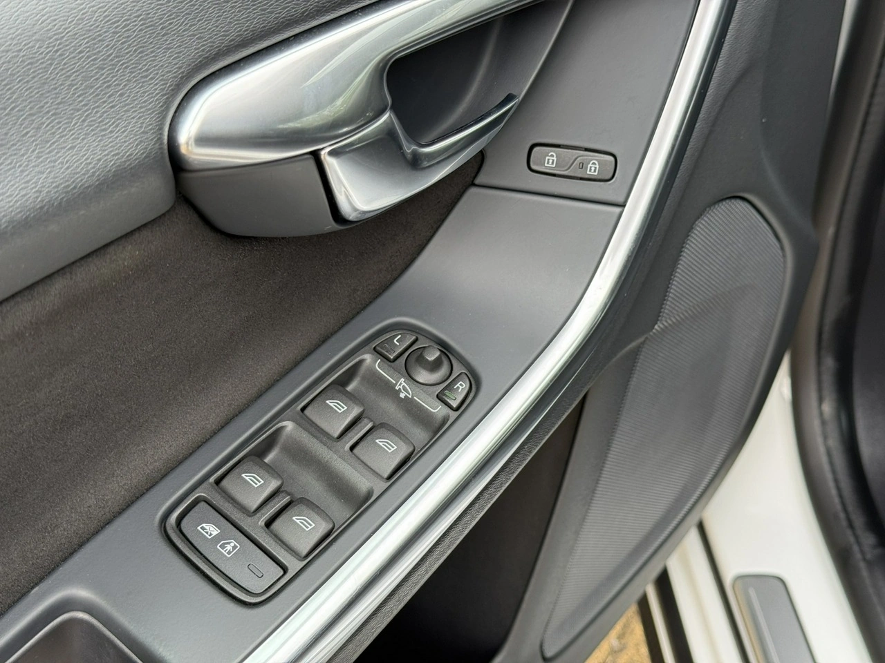 Volvo V60 - Zdjęcie 25