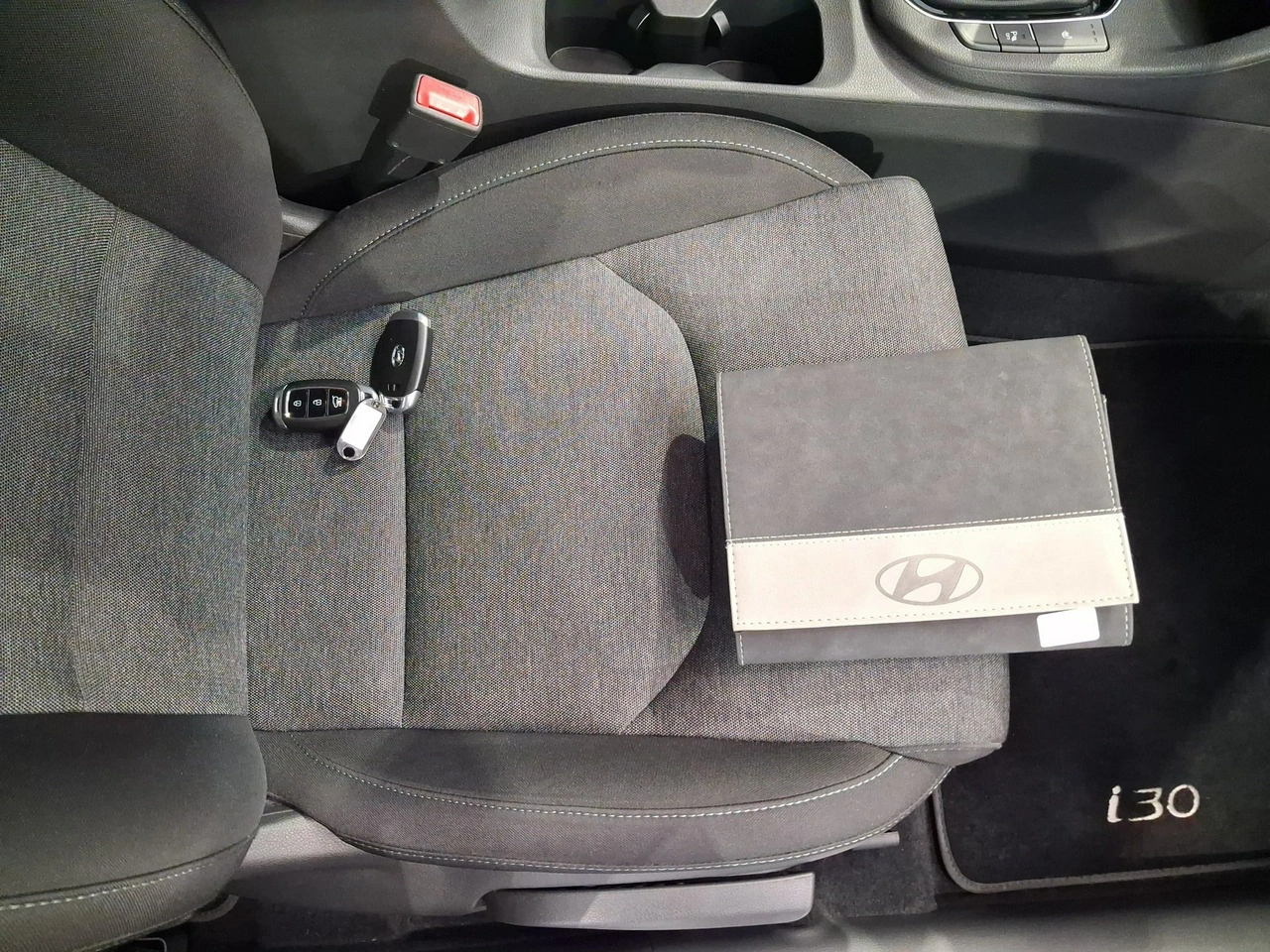 Hyundai i30 - Zdjęcie 23