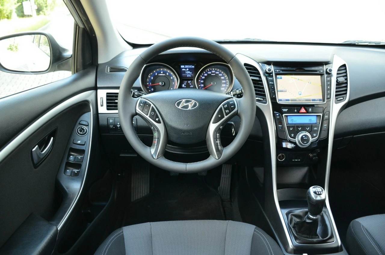 Hyundai i30 - Zdjęcie 24