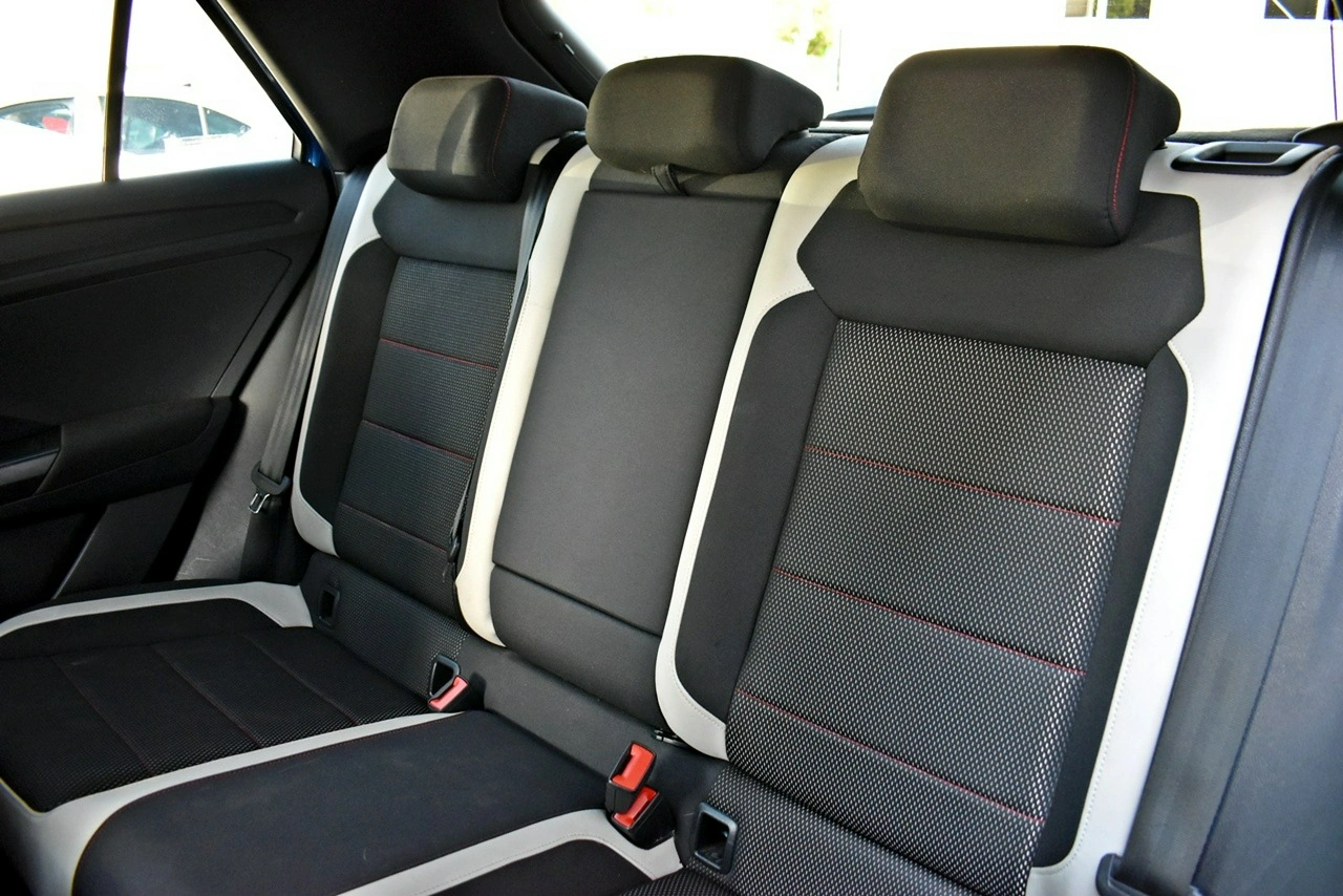 Volkswagen T-Roc - Zdjęcie 11