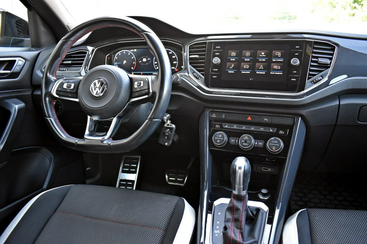 Volkswagen T-Roc - Zdjęcie 16
